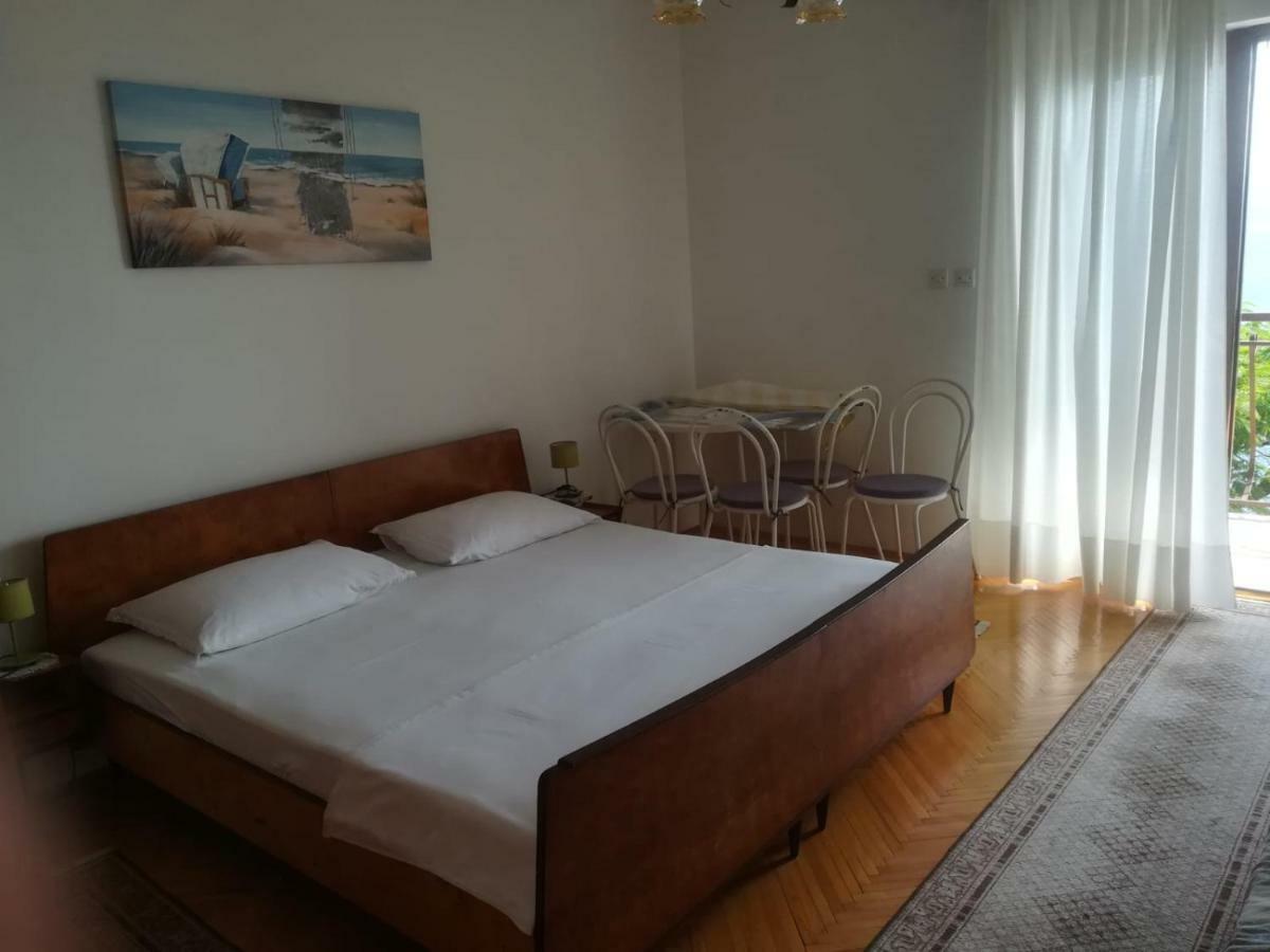 Apartmani Ujdur Omiš Exterior foto