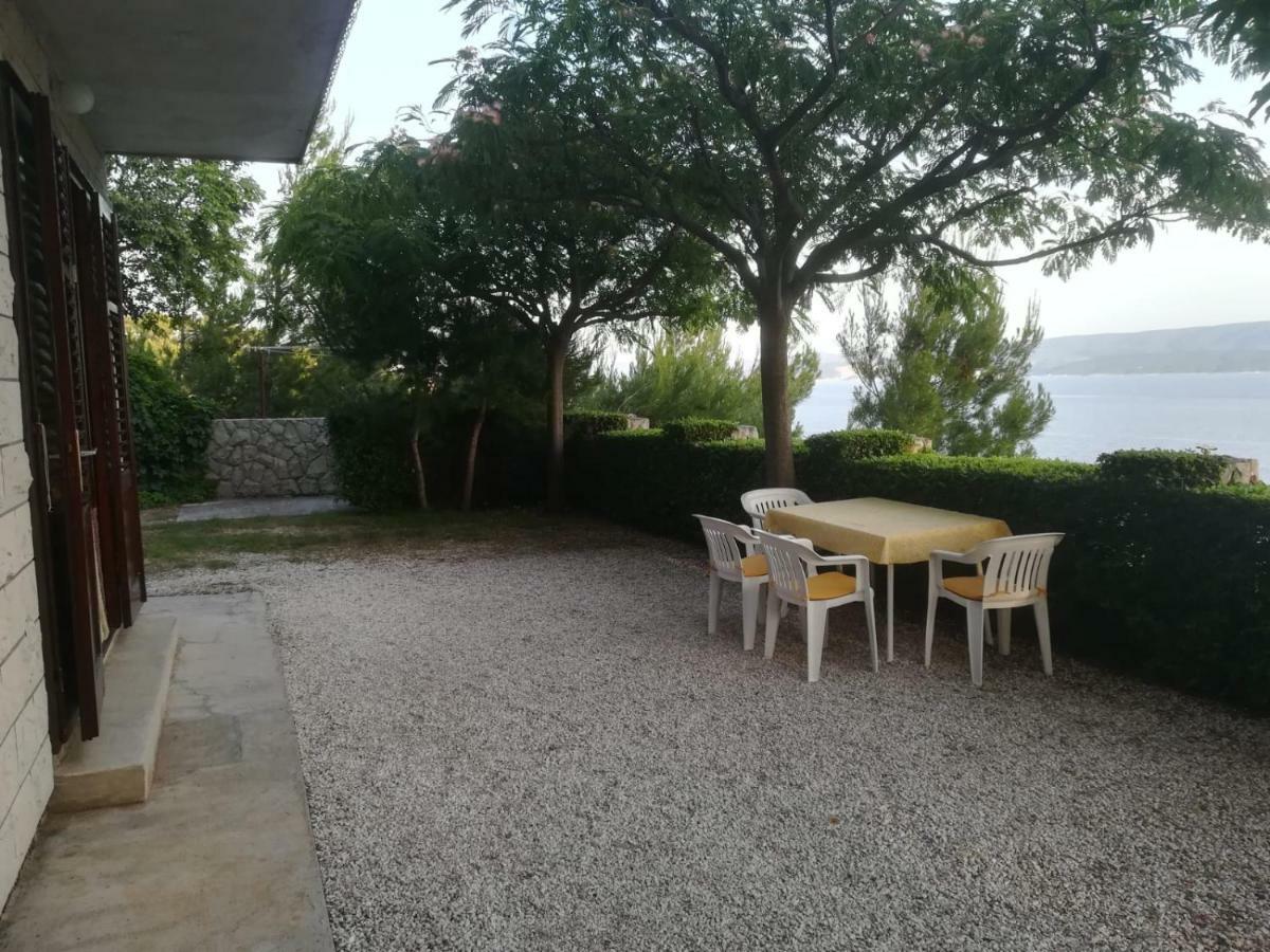 Apartmani Ujdur Omiš Exterior foto