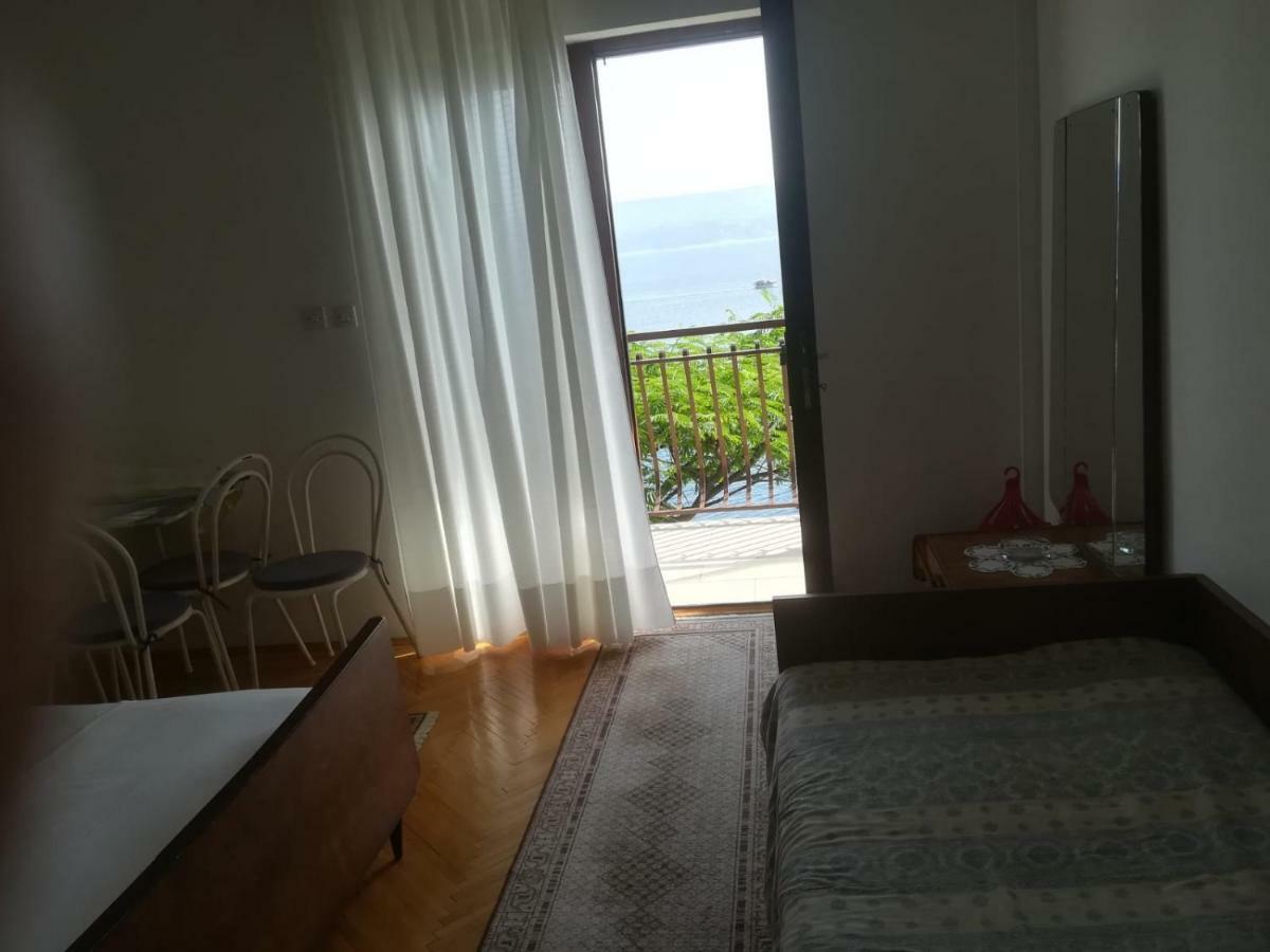 Apartmani Ujdur Omiš Exterior foto